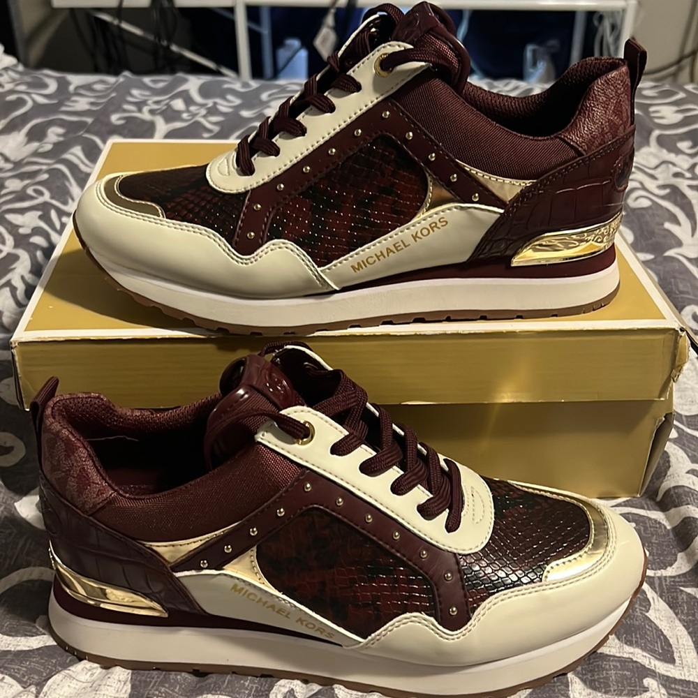 Wilma trainer embossed sneakers Michael Kors size 8.5 merlot multi color